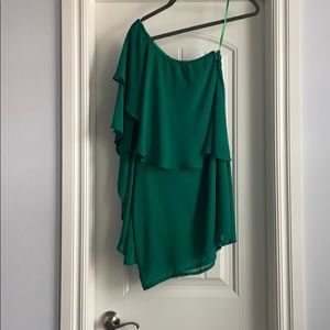 One shoulder green dress